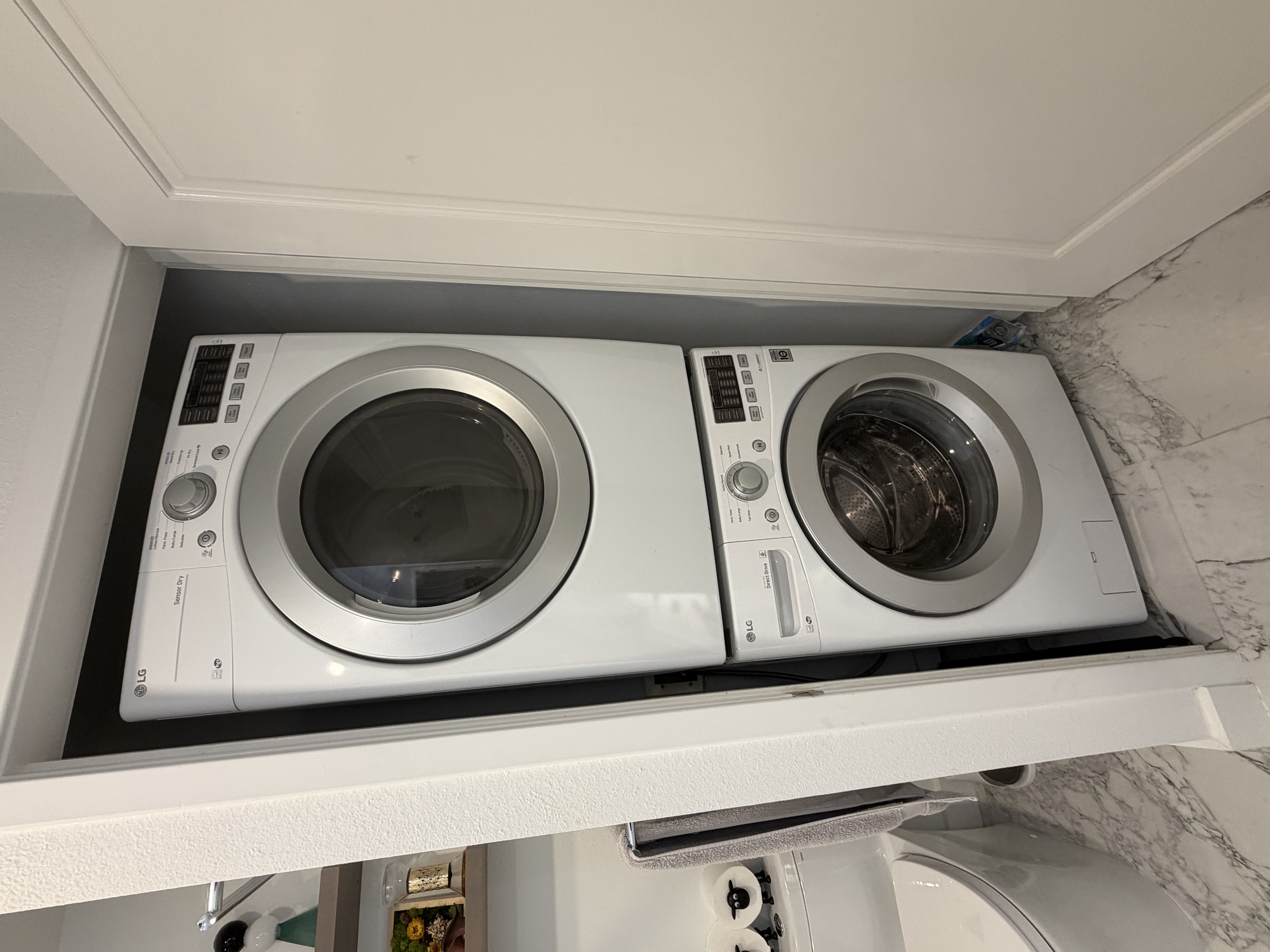 In-unit laundry
