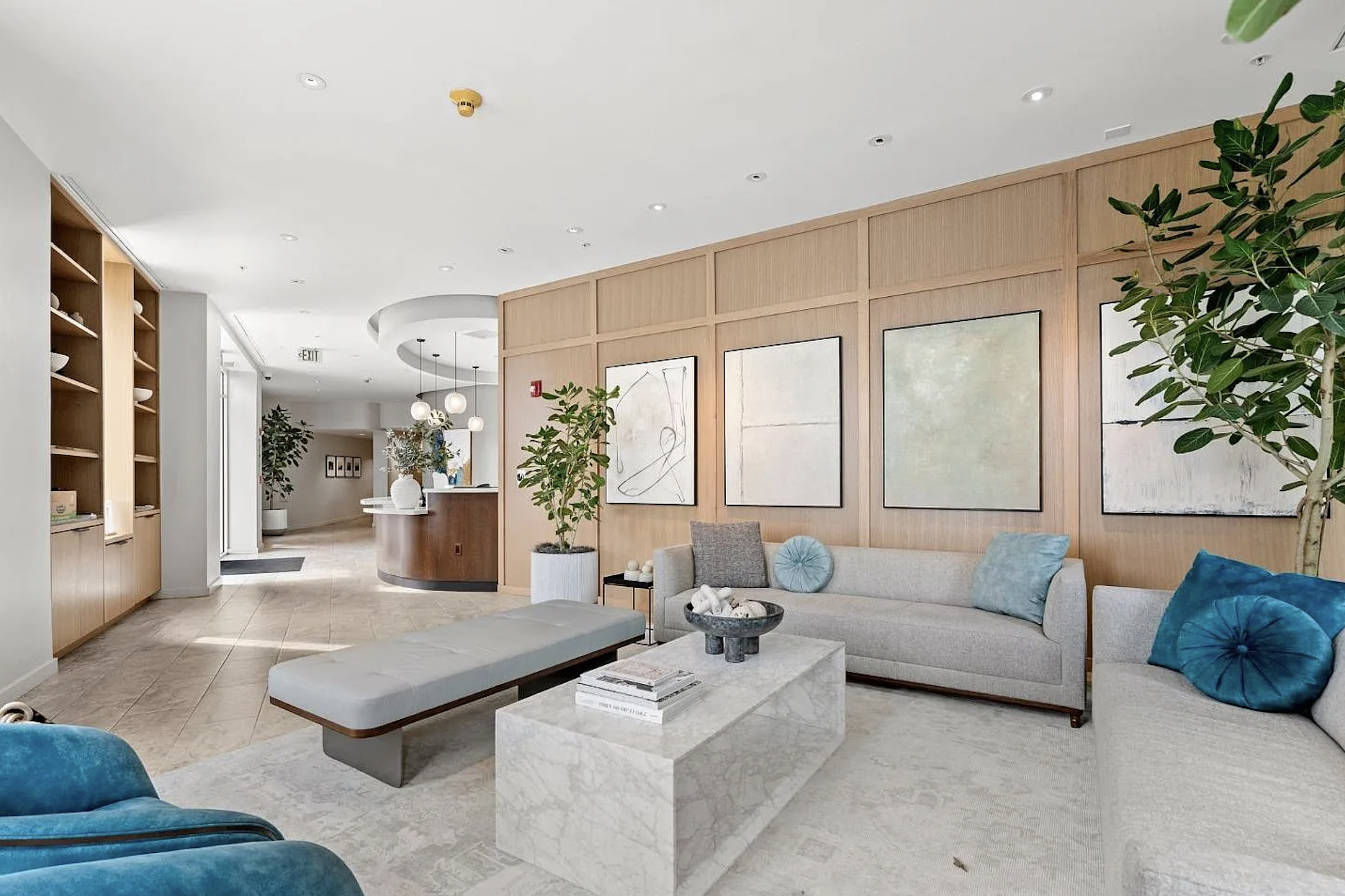 Lobby with concierge