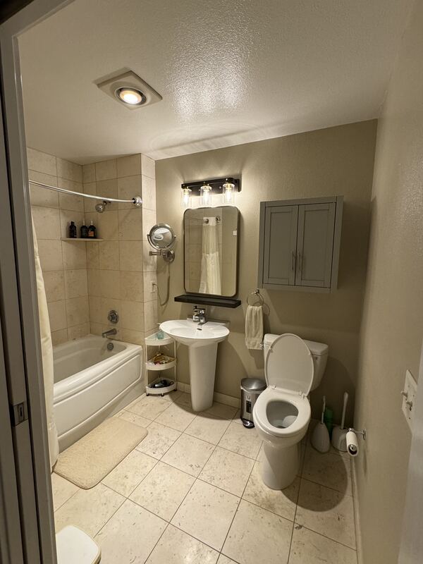 Second bedroom detail